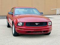 2008 Ford Mustang V6 4.0L Glenview - Image 2