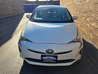 2018 Toyota Prius Four Touring - Navigation - Sunroof - Backup Came northwest suburbs - Image 8