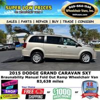 2015 Dodge Grand Caravan SXT Braun Ability Manual Fold Out Ramp Rear vans.com - Image 5