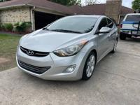 HYUNDAI ELANTRA LIMITED 1 OWNER - Image 2
