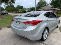 HYUNDAI ELANTRA LIMITED 1 OWNER - Image 5
