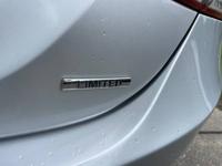 HYUNDAI ELANTRA LIMITED 1 OWNER - Image 9