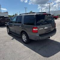 2011 Ford Expedition - FINANCING AVAILABLE! - Dealmaker Auto Sales - DEALMAKER AUTO SALES - - Image 4