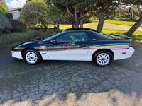 1993 Chevrolet Camaro Z/28 Indy 500 Pace Car 1of 645 Produced 5k miles Lynnwood 425-439-1127 - Image 3