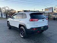 💥CLEAN 2018 Jeep Cherokee Trailhawk 4X4 PANORAMIC ROOF REAR LOCKER💥 South Salem - Image 4