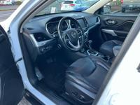 💥CLEAN 2018 Jeep Cherokee Trailhawk 4X4 PANORAMIC ROOF REAR LOCKER💥 South Salem - Image 9