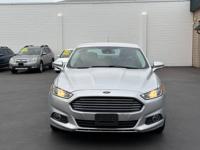 2013 FORD FUSION SE/HYBRID GAS SAVER// GREAT DEAL - Image 3