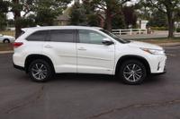 2017 Toyota Highlander Hybrid AWD All Wheel Drive Electric XLE SUV Victory Motors of Colorado - Image 4