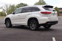 2017 Toyota Highlander Hybrid AWD All Wheel Drive Electric XLE SUV Victory Motors of Colorado - Image 8