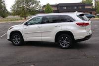 2017 Toyota Highlander Hybrid AWD All Wheel Drive Electric XLE SUV Victory Motors of Colorado - Image 9