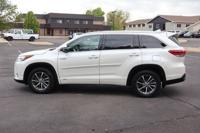 2017 Toyota Highlander Hybrid AWD All Wheel Drive Electric XLE SUV Victory Motors of Colorado - Image 10
