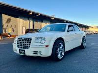 💥BEAUTIFUL 2006 CHRYSLER 300C 5.7L HEMI AWD RARE💥 South Salem - Image 2
