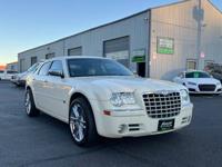 💥BEAUTIFUL 2006 CHRYSLER 300C 5.7L HEMI AWD RARE💥 South Salem - Image 7