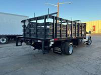 2017 Ford F-450 XL LOW MILES! 16' STAKEBED! 2000LB LIFTGATE! - Image 7