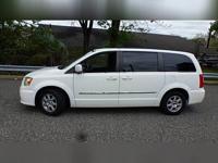 2012 Chrysler Town and Country Touring 4dr Mini Van - Image 5