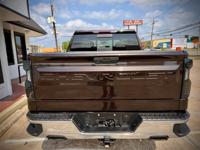 2019 Chevy Silverado 4x4 LT 5.3L Clean Car Fax Soth Houston - Image 6