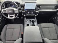 2024 Ford Expedition XLT 1 Owner V6 Galleria - Image 3