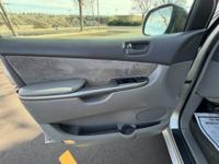 2006 Toyota Sienna LE Denver - Image 9