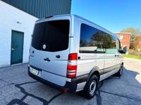 2007 Freightliner 2500 10 passenger high top van ! PHILADELPHIA - Image 4