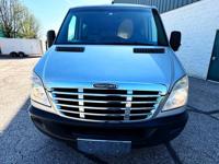 2007 Freightliner 2500 10 passenger high top van ! PHILADELPHIA - Image 9