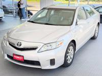 2011 Toyota Camry Hybrid Sedan 4D Shoreline - Image 4