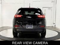 2017 Jeep Cherokee 4x4 4WD Latitude V6 SUV Est. payment OAC† - Image 8