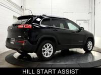 2017 Jeep Cherokee 4x4 4WD Latitude V6 SUV Est. payment OAC† - Image 9