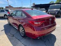 2016 HYUNDAI SONATA - VERY LOW MILES + GREAT CONDITION!!! Nashville - Image 6