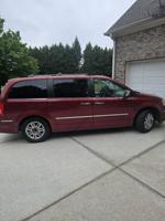2010 Chrysler town and country Covington