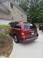 2010 Chrysler town and country Covington - Image 4