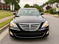Low miles Hyundai Genesis 3.8 L V6 Leather Heated seats Bluetooth Lawrenceville - Image 6
