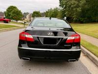 Low miles Hyundai Genesis 3.8 L V6 Leather Heated seats Bluetooth Lawrenceville - Image 9