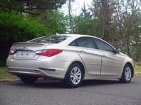 2011 Hyundai Sonata GLS 4dr Sedan 6A East Brunswick, NJ - Image 5