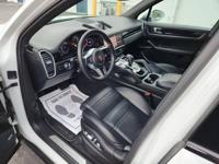 2020 Porsche Cayenne Kent - Image 8