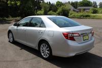 2014 Toyota Camry XLE Lancaster Dr Se Salem OR 97317 - Image 4