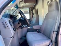 2016 Ford E-350 Super Duty Commercial Vans Cutaway 17’ Box Truck v8 5.4L Roswell - Image 4