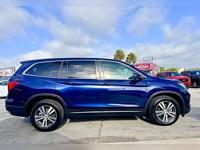 2017 Honda Pilot EX-L Sport Utility 4D - Image 7