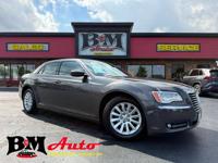 2014 Chrysler 300 - Extra clean, Low miles! Oak Forest