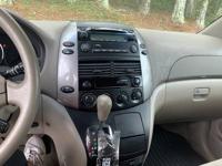 2008 Toyota Sienna! Runs Smooth! otp north - Image 9