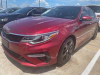 2019 Kia Optima S . .👍✓ ------ down -----in house finance hwy 6 ✓👍☎ 832-206-3054 - Image 2