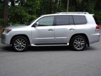 2014 Lexus LX 570 Luxury w/ Navigation Rear Entertainment Atlanta - Image 3