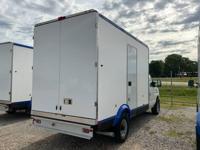 2023 FORD E350 7.3L GAS WITH REFRIGERATED BOX TRUCK *3500 MILES* NOBLE - Image 5