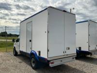 2023 FORD E350 7.3L GAS WITH REFRIGERATED BOX TRUCK *3500 MILES* NOBLE - Image 6