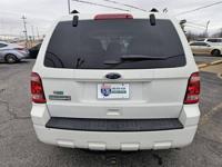 2010 Ford Escape XLT 405-591-2214 CALL NOW--TEXT Below 24/7 Cars-SU Vs-Truck + Cars-SU Vs-Trucks start@ DOWN! - Image 5