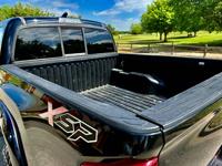 2017 Toyota Tacoma crew SR5 V6 - 148K - accident-free & smoke-free!!! Norman - Image 9