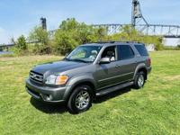2004 Toyota Sequoia Limited 4WD 4dr SUV _Toyota_ _Sequoia_ _Sedan_ - Image 3
