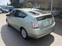 ♻️ 2007 Toyota Prius – Reliable Hybrid, Great MPG! ♻️ GREAT CONDITION // Vancouver Auto Center - Image 4