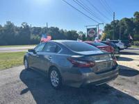 2018 Nissan Altima Jacksonville - Image 4