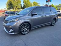 2017 Toyota Sienna SE Premium Minivan / 7-Passenger / Power Doors /Nav Salem-1477 Hawthorne Ave NE