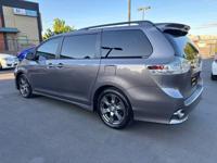 2017 Toyota Sienna SE Premium Minivan / 7-Passenger / Power Doors /Nav Salem-1477 Hawthorne Ave NE - Image 3